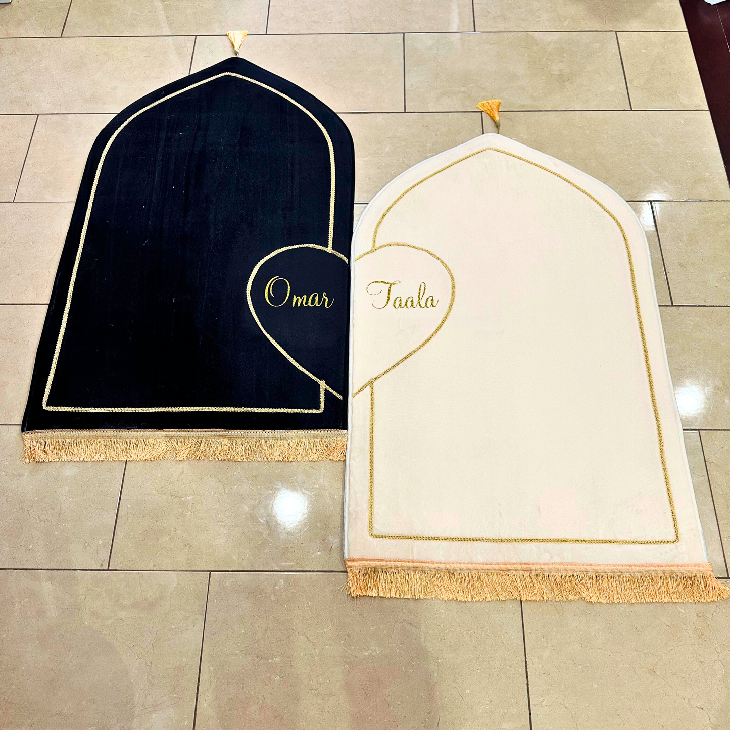 Personalized Couples Muslim Prayer Rugs Set of 2 (Thick Cushioning and Soft Material)