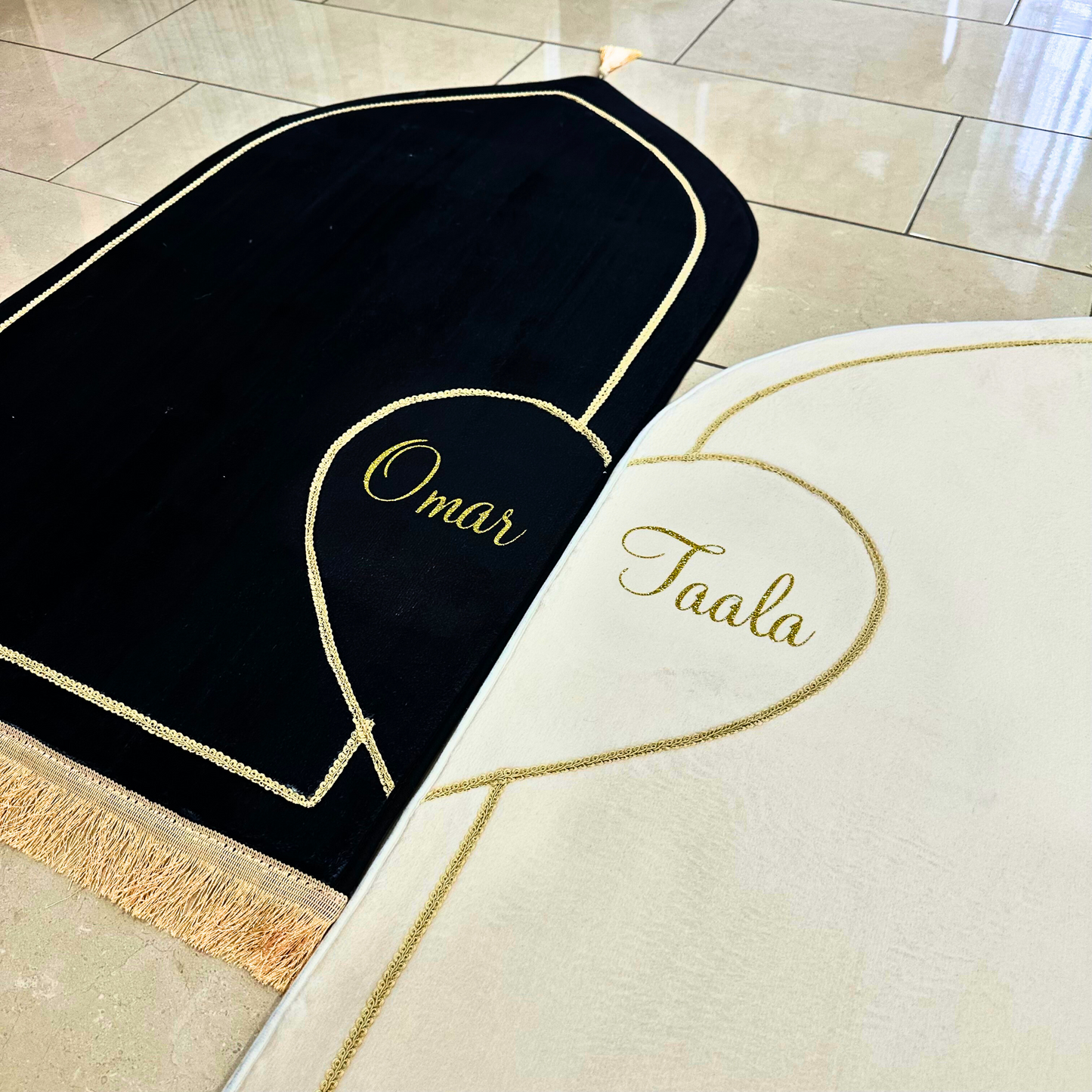 Personalized Couples Muslim Prayer Rugs Set of 2 (Thick Cushioning and Soft Material)