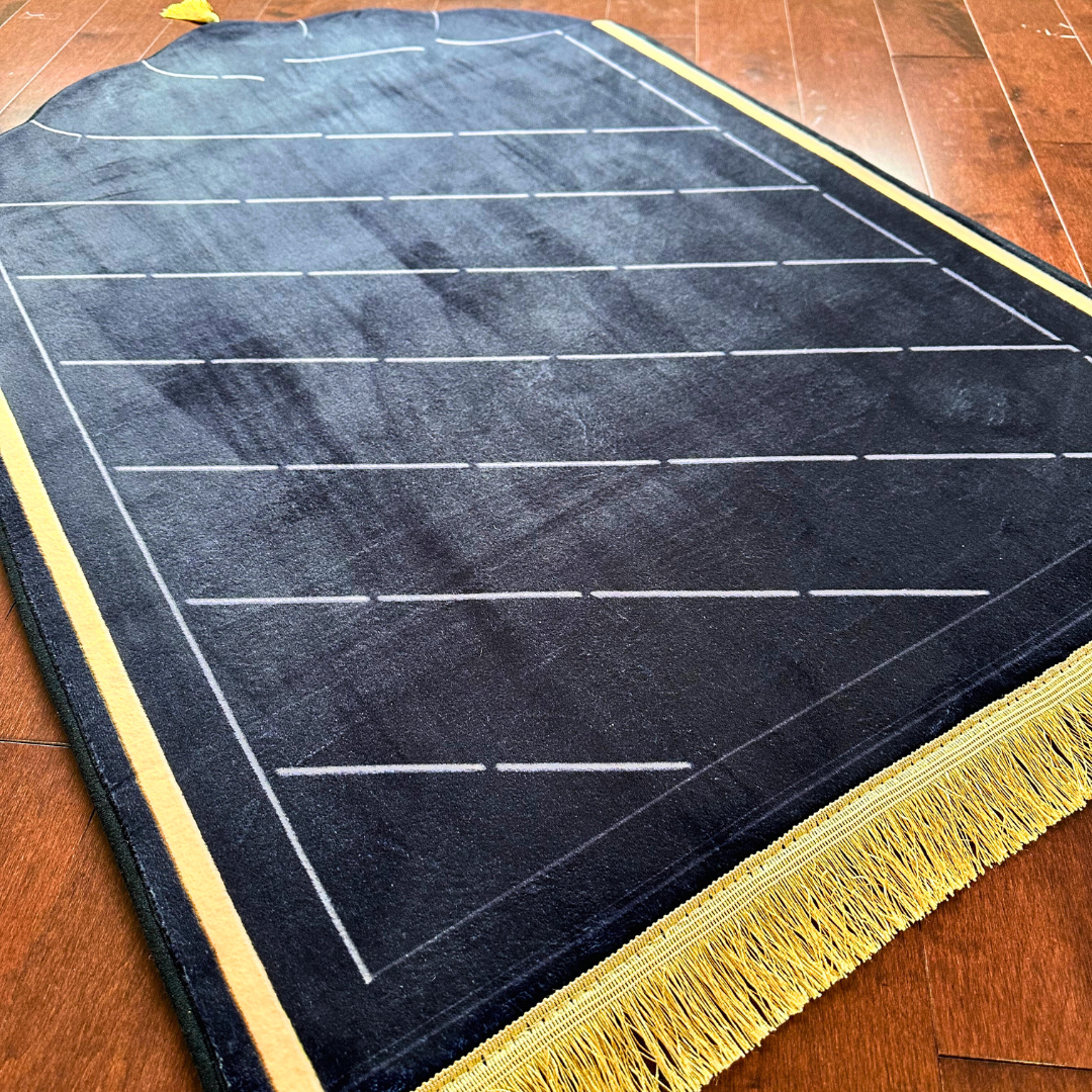 Black Mosque-Shaped Luxury Prayer Rug (Thick Cushioning & Long Size)
