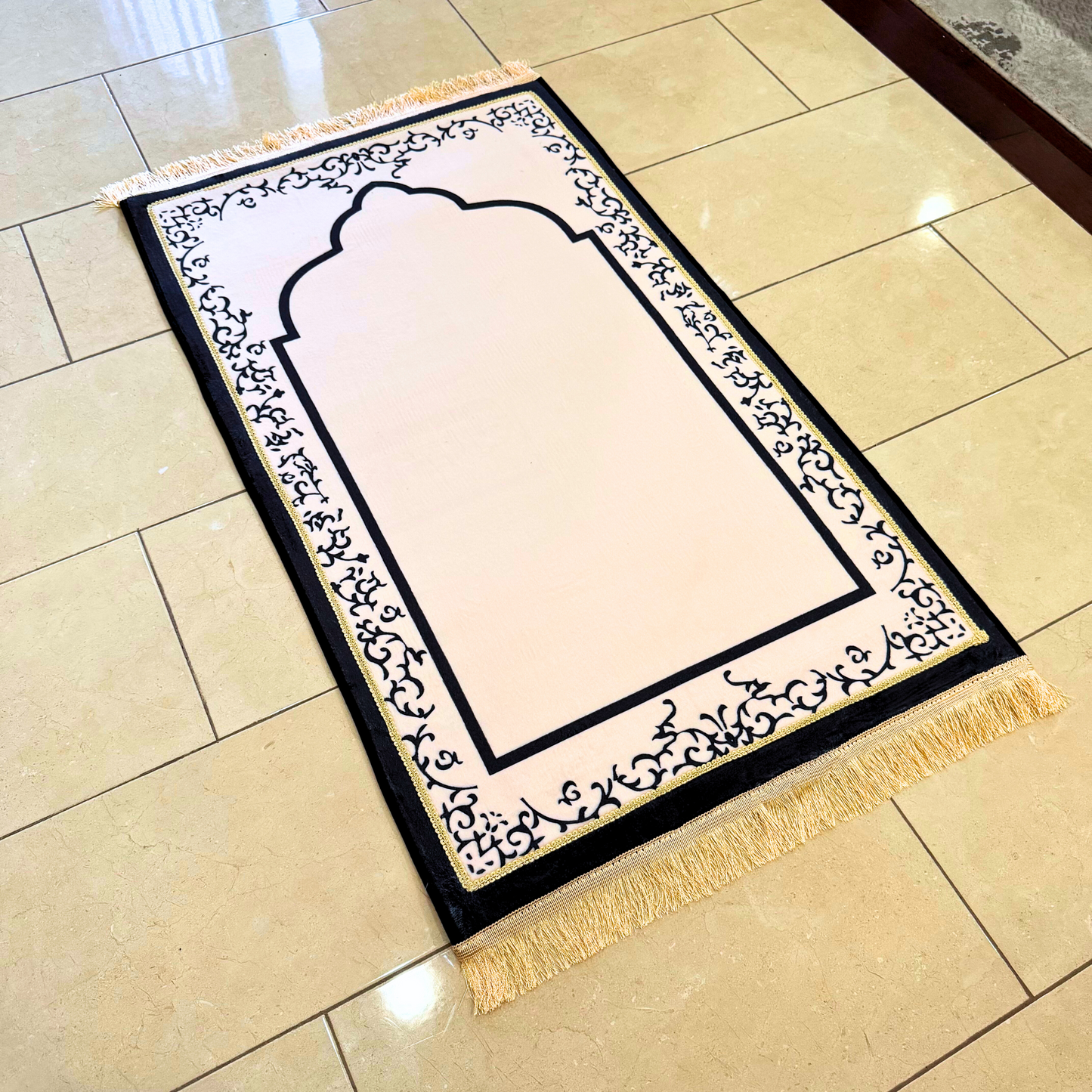 Off-White Mosque-Shaped Luxury Prayer Rug (Thick Cushioning & Long Size)