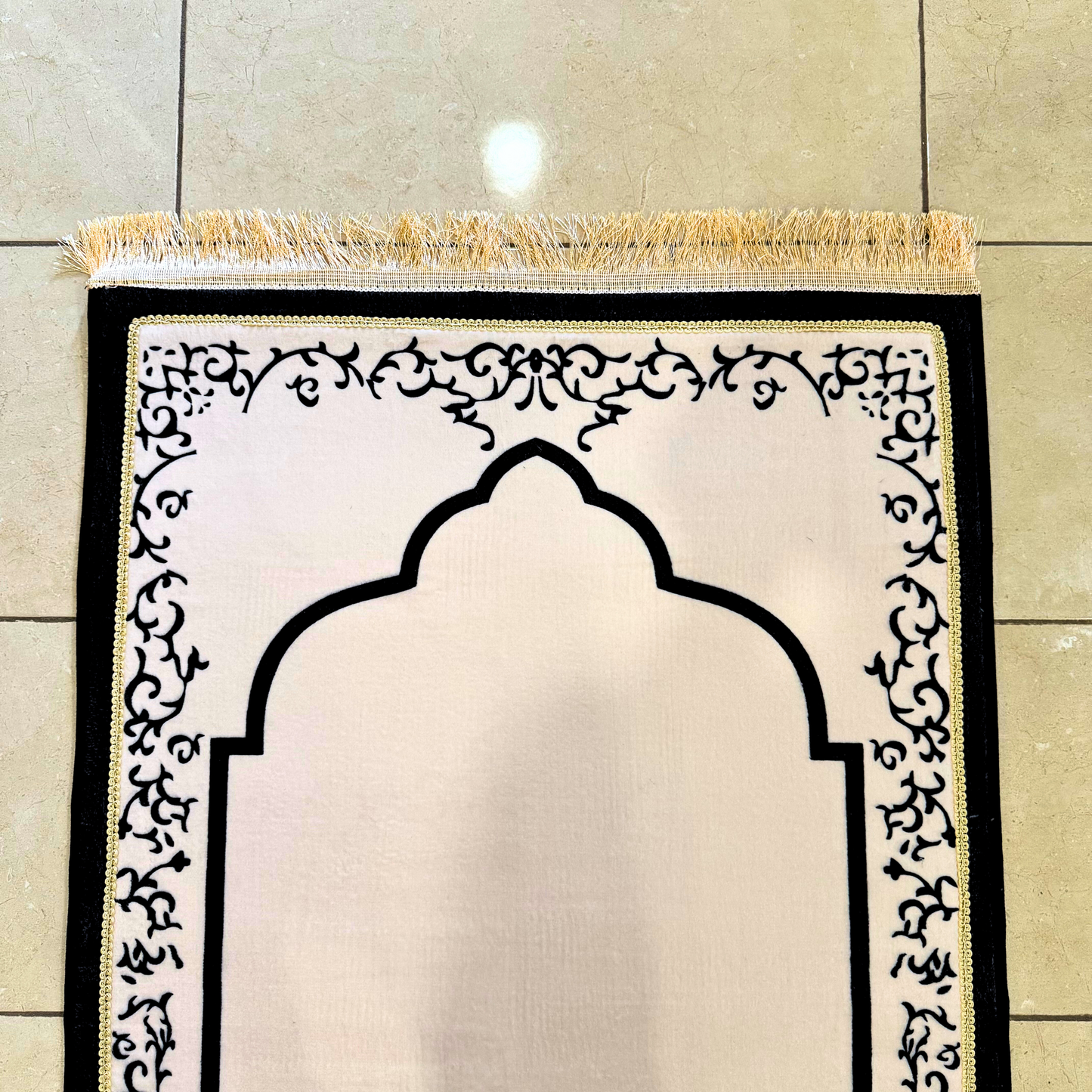 Off-White Mosque-Shaped Luxury Prayer Rug (Thick Cushioning & Long Size)