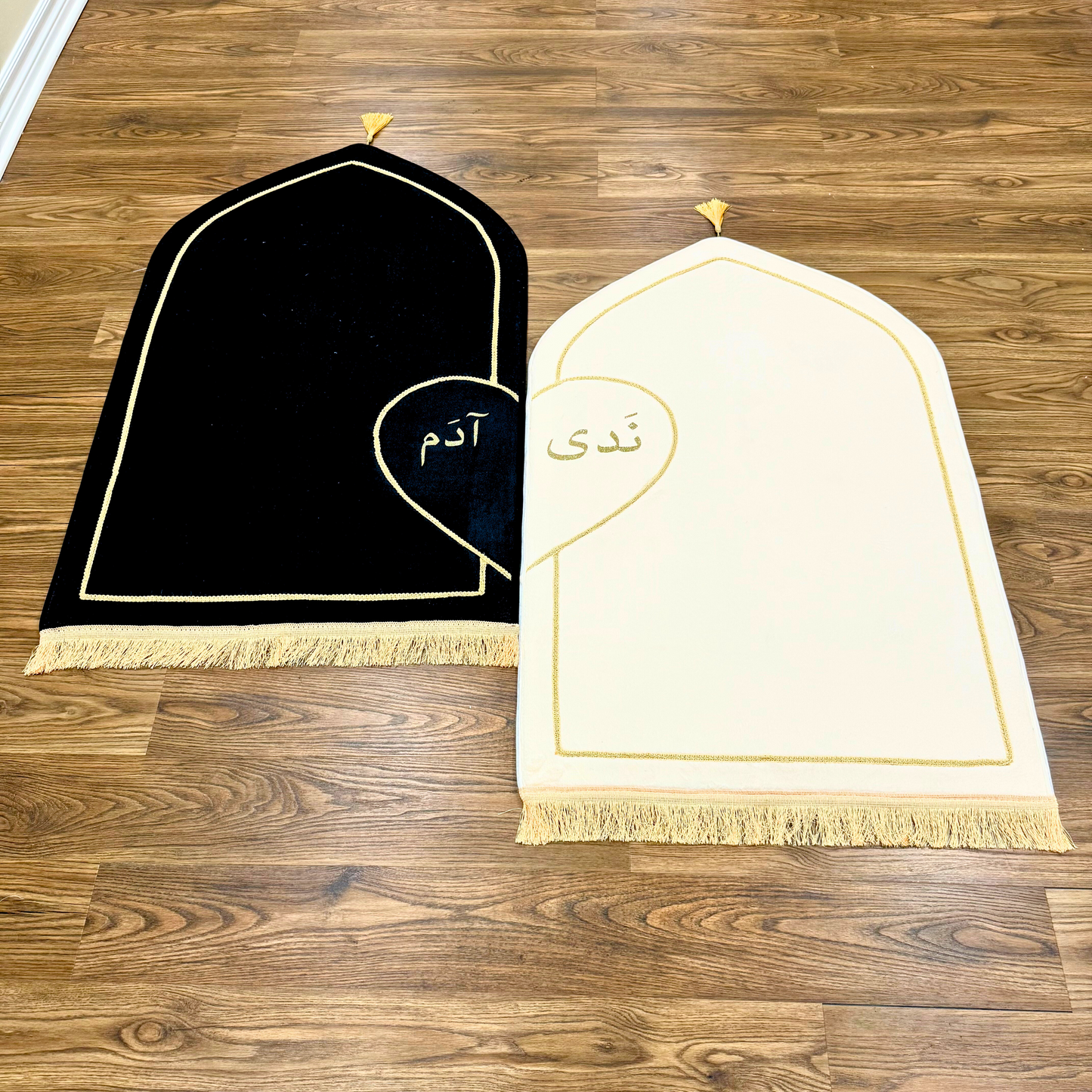 Personalized Couples Muslim Prayer Rugs Set of 2 (Thick Cushioning and Soft Material)