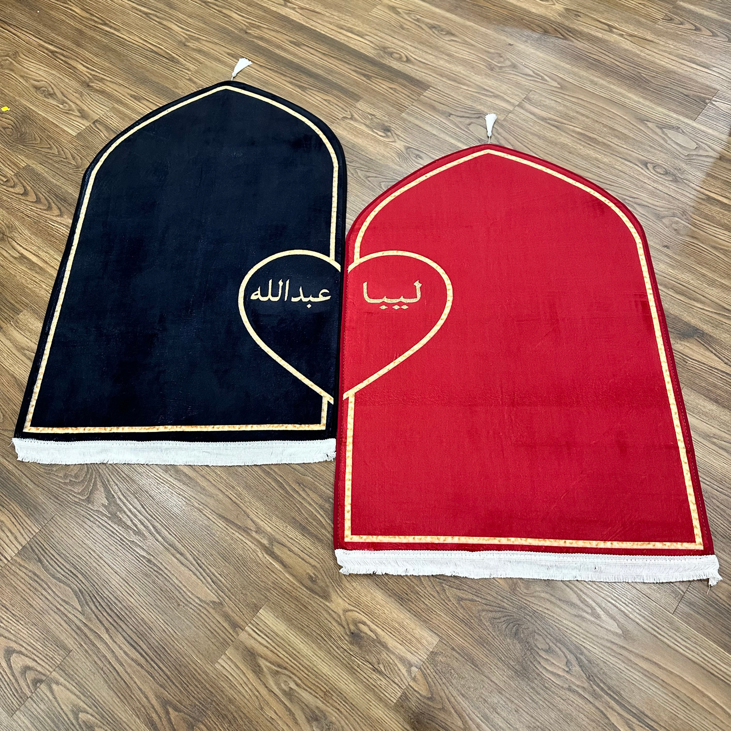 Personalized Couples Muslim Prayer Rugs Set of 2 (Thick Cushioning and Soft Material)