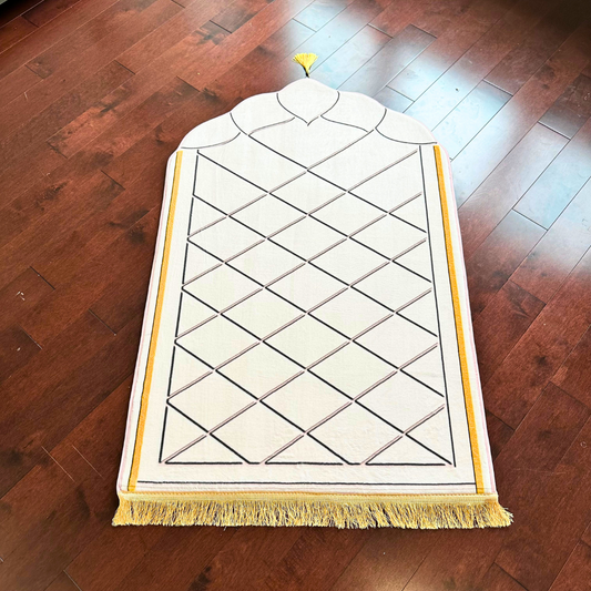 Off-White Mosque-Shaped Luxury Prayer Rug (Thick Cushioning & Long Size)