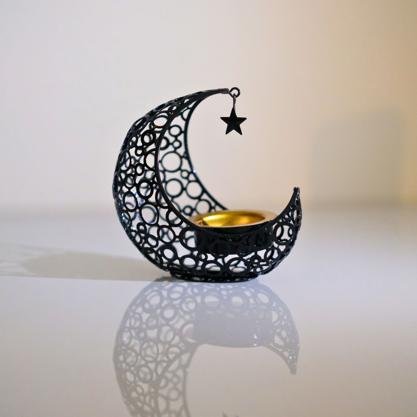 Black Metal Crescent Moon Candle Holder