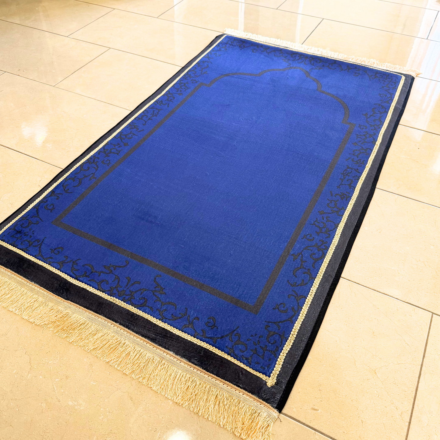 Royal Blue Mosque-Shaped Luxury Prayer Rug (Thick Cushioning & Long Size)