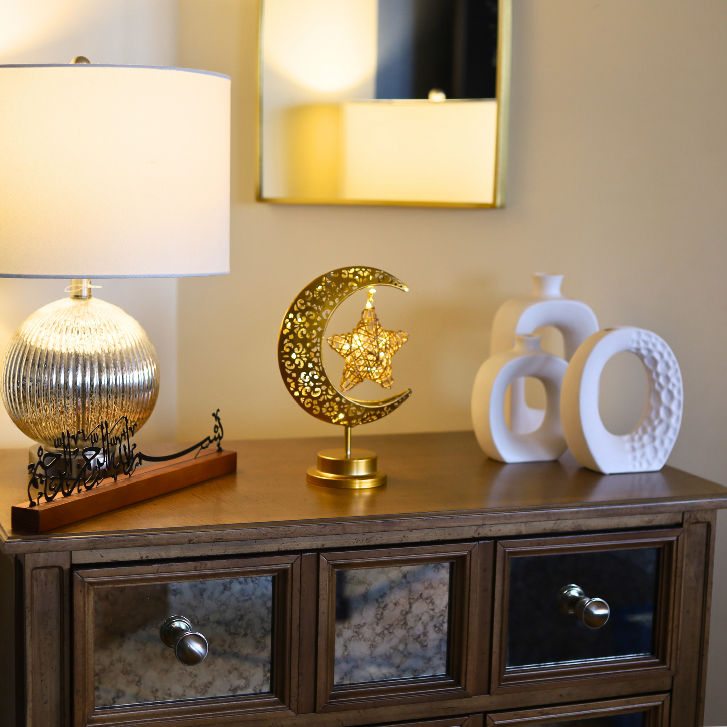 Stunning Gold Crescent Moon & Star LED Metal Lamp