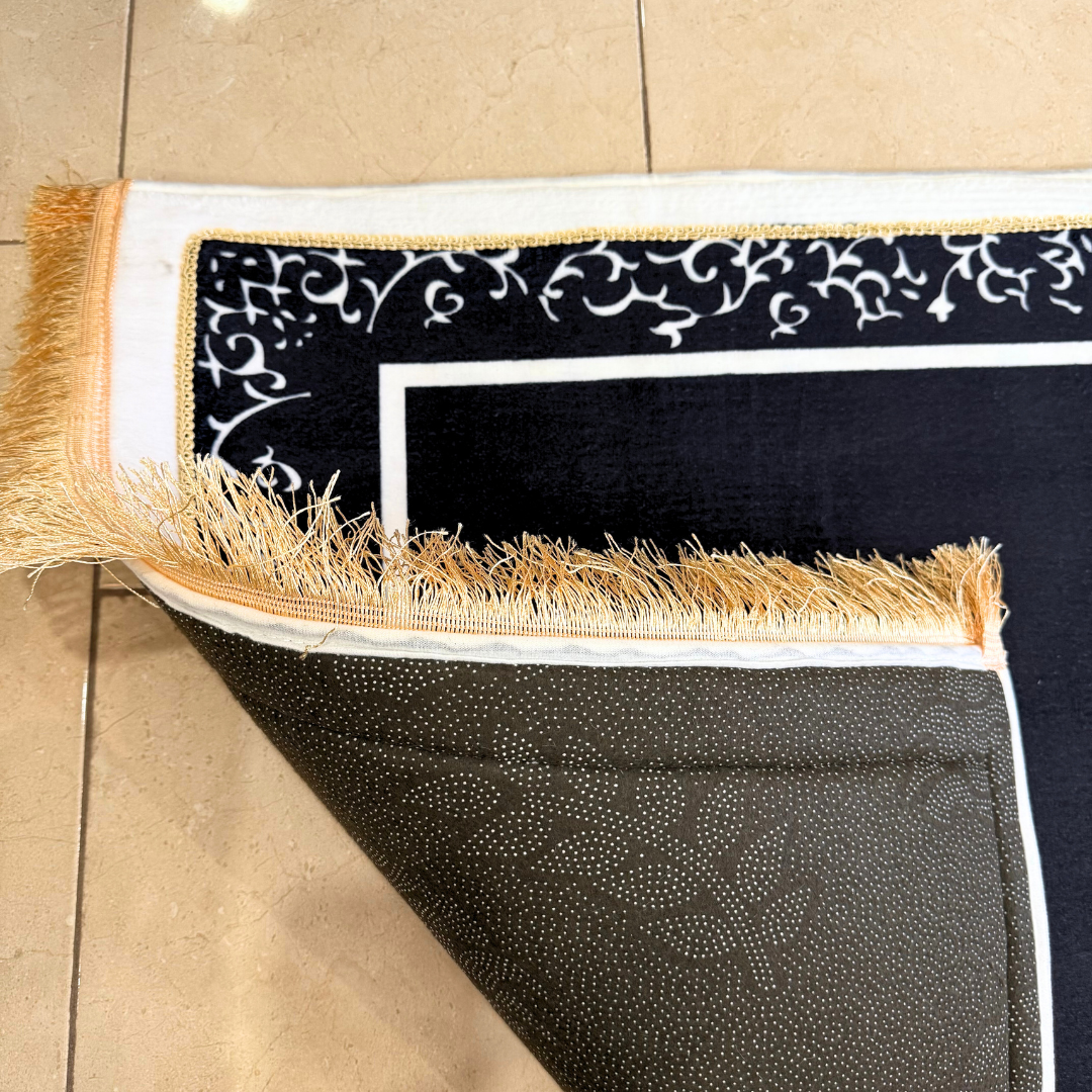 Personalized Elegant Muslim Prayer Rug - Black (Thick Cushioning and Long Size)