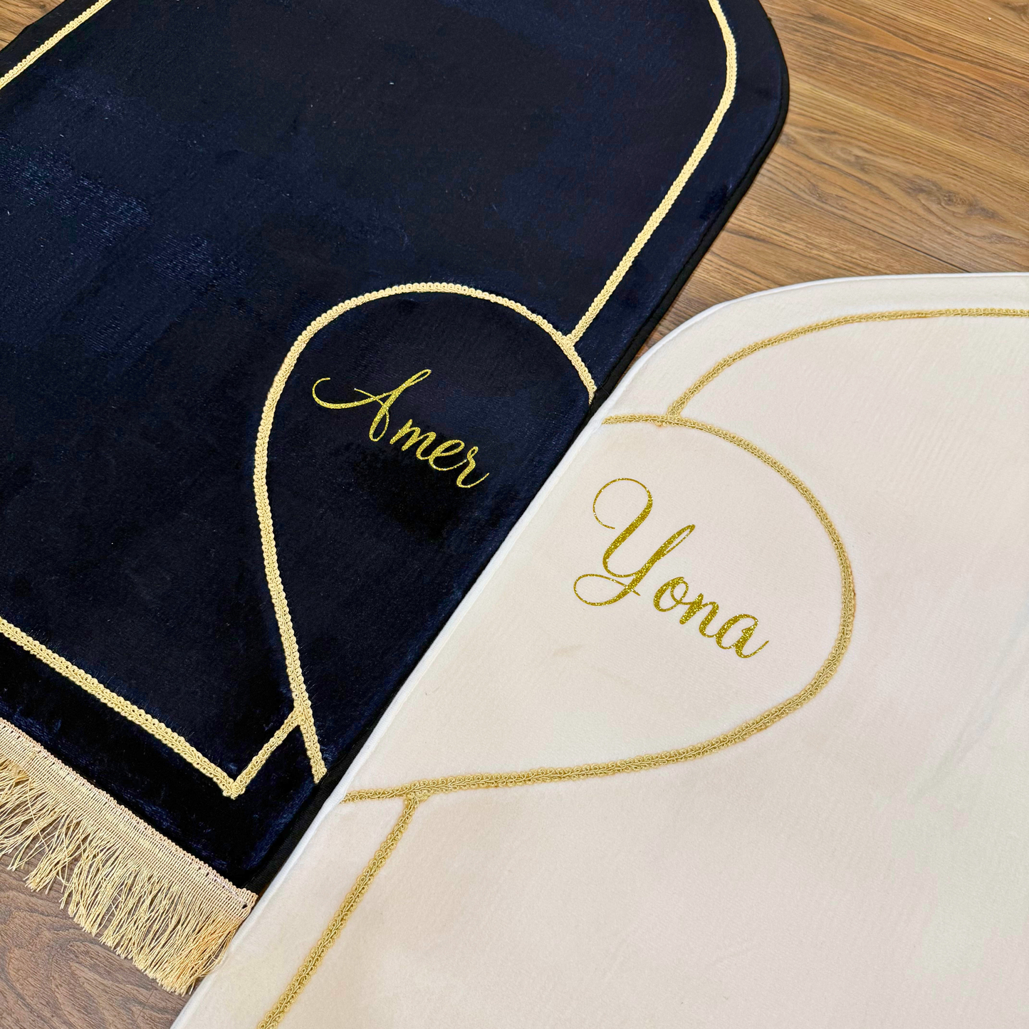Personalized Couples Muslim Prayer Rugs Set of 2 (Thick Cushioning and Soft Material)