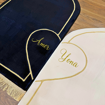 Personalized Couples Muslim Prayer Rugs Set of 2 (Thick Cushioning and Soft Material)